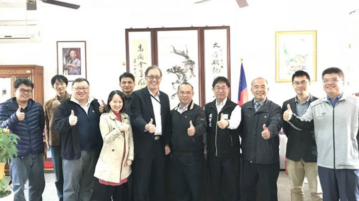 台灣微軟攜手雲林縣政府推動程式教育「一小時玩程式」