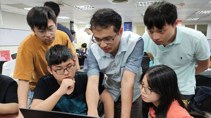 台灣微軟攜手 Build School 推動公益團體數位轉型進行式